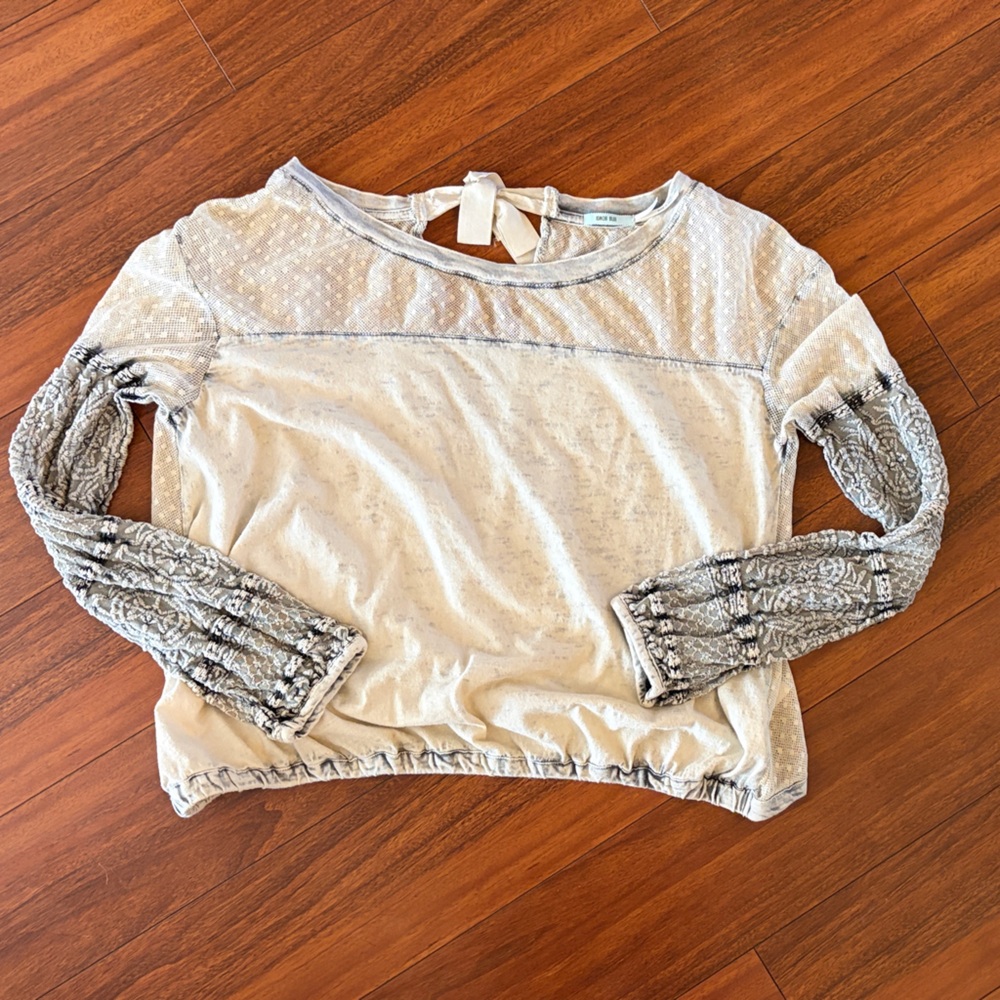 Kimchi Blue Cream and Blue-Gray Women's Sheer Boho Top